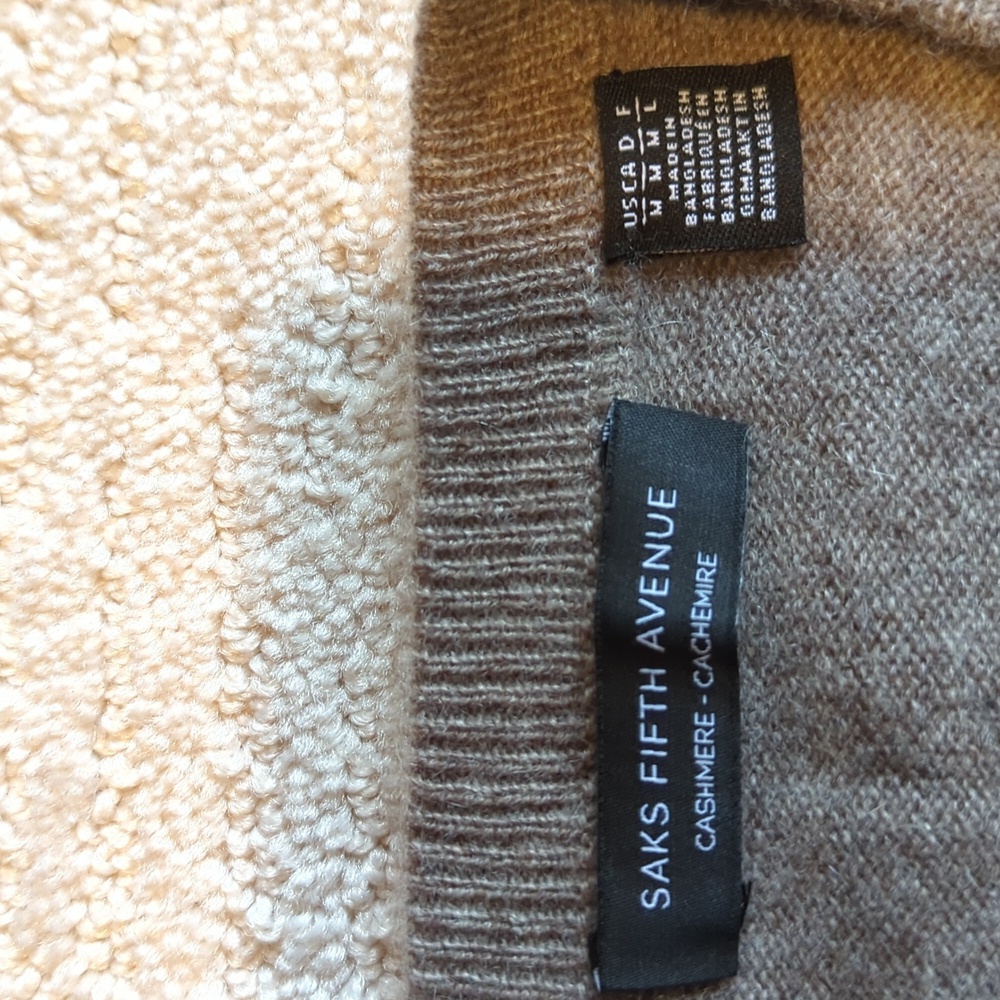 Cashmere Sweater - Picture 3 of 3